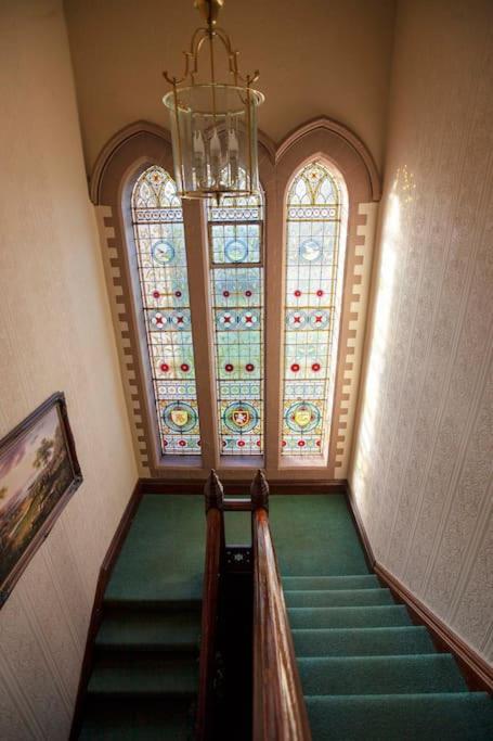 Garnett - Comfy Apartment, Great Location!