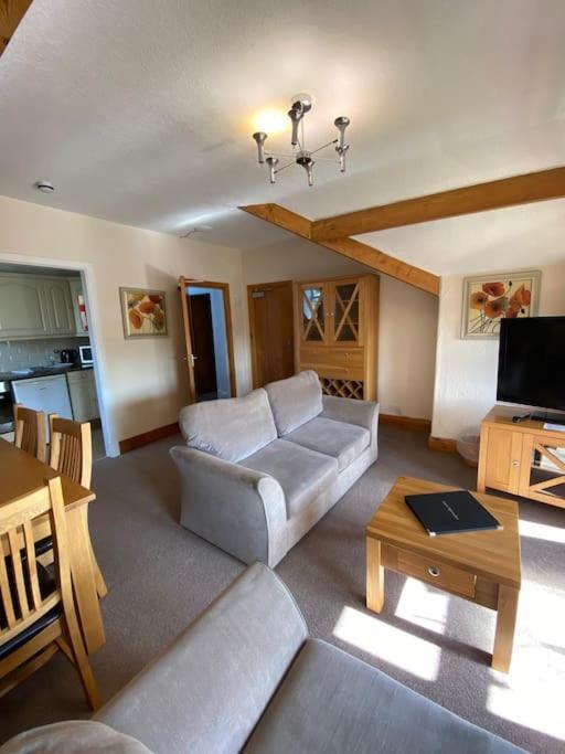 Garnett - Comfy Apartment, Great Location! Apartment Clitheroe
